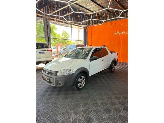 FIAT STRADA 1.4 MPI HARD WORKING CD 8V FLEX 3P MANUAL FIAT STRADA 1.4 MPI HARD WORKING CD 8V FLEX 3P MANUAL